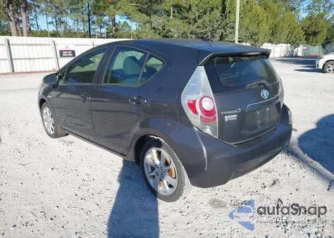 2012 Toyota Prius C Four из США, поврежденный, VIN JTDKDTB3XC1031454